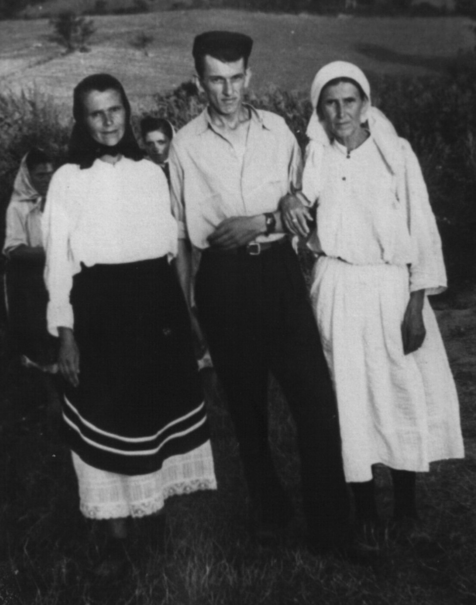 zivka supruga i cvijetin sa majkom petrom
